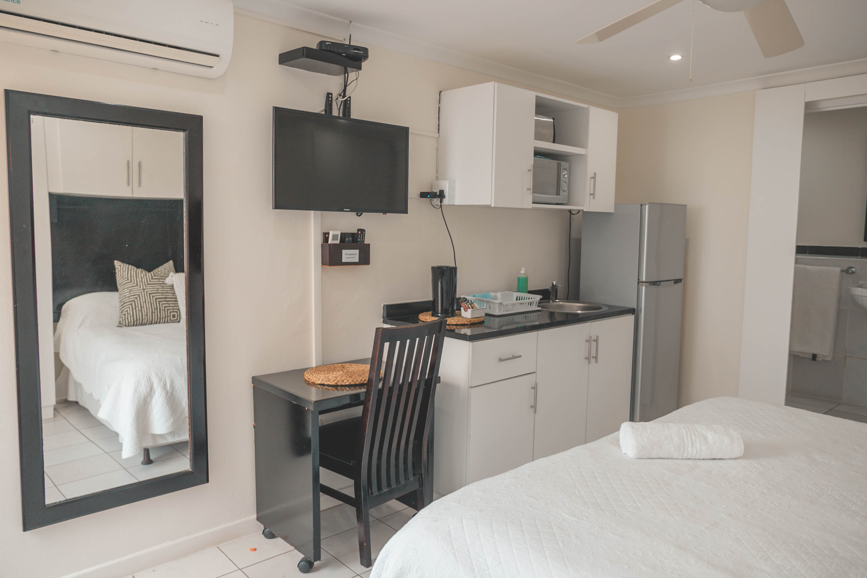 Beside Still Waters Boutique Hotel  Double Room Image 4