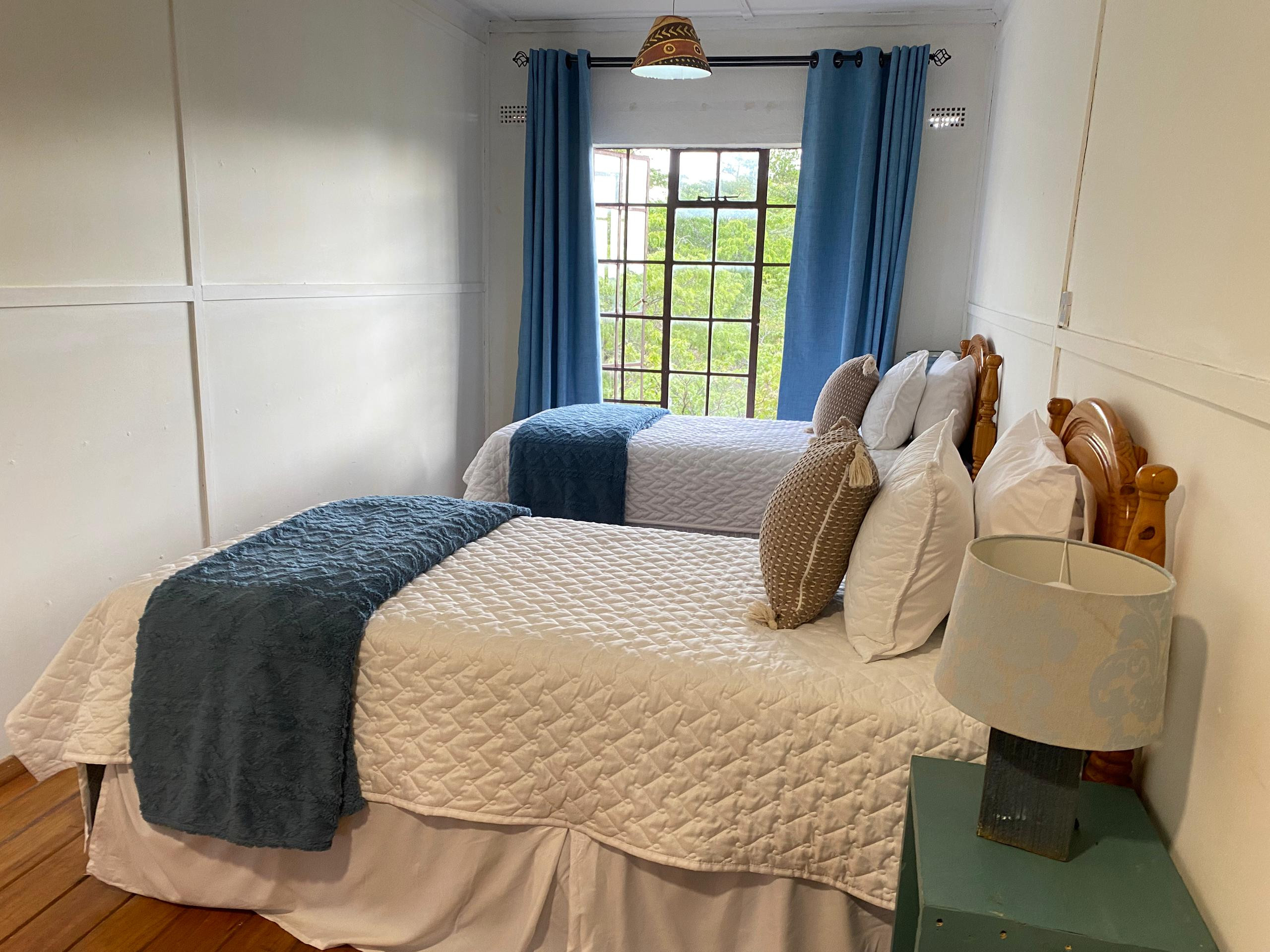 Bedroom 4 - two single beds
