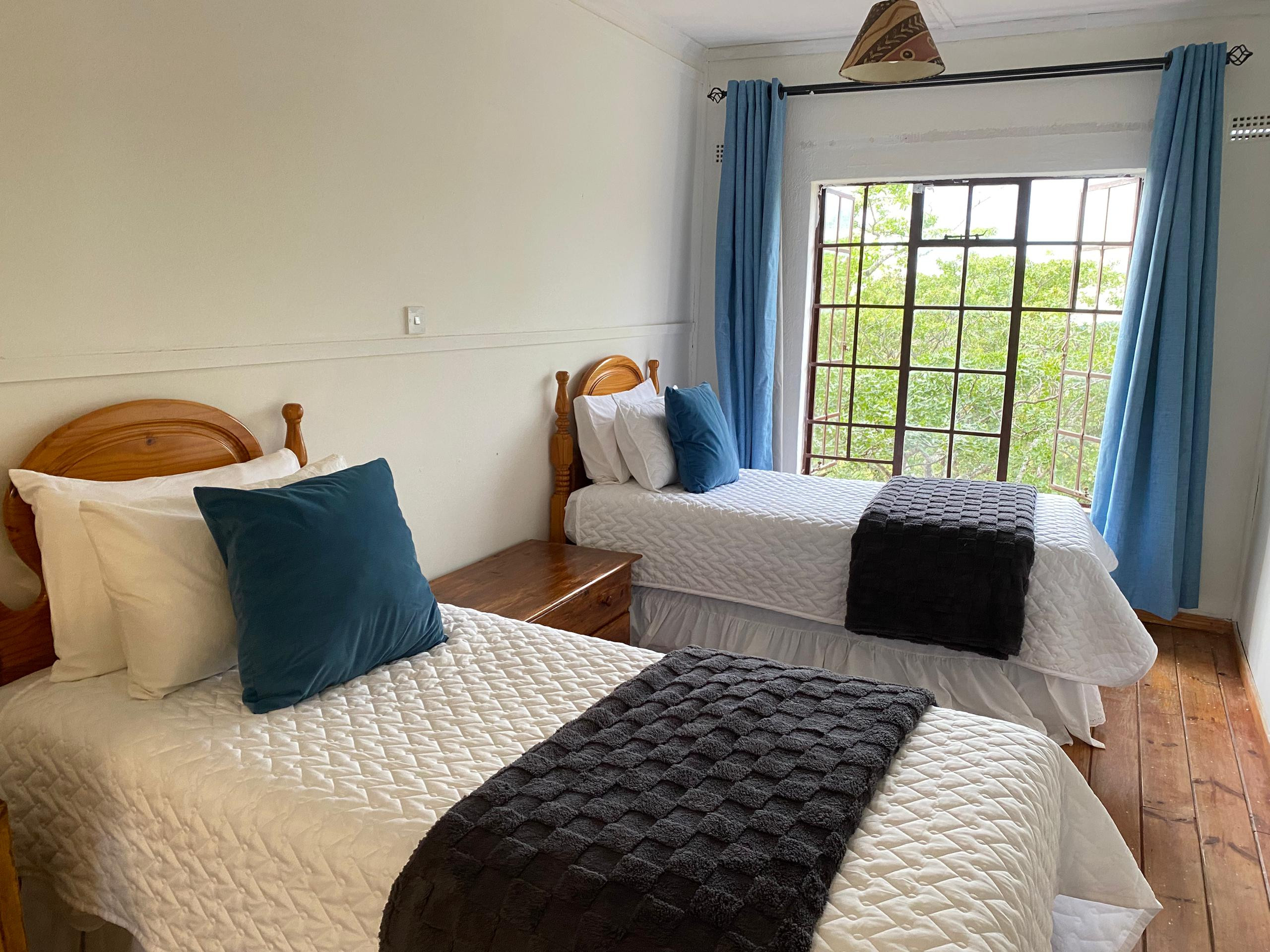 Bedroom 3 - two single beds