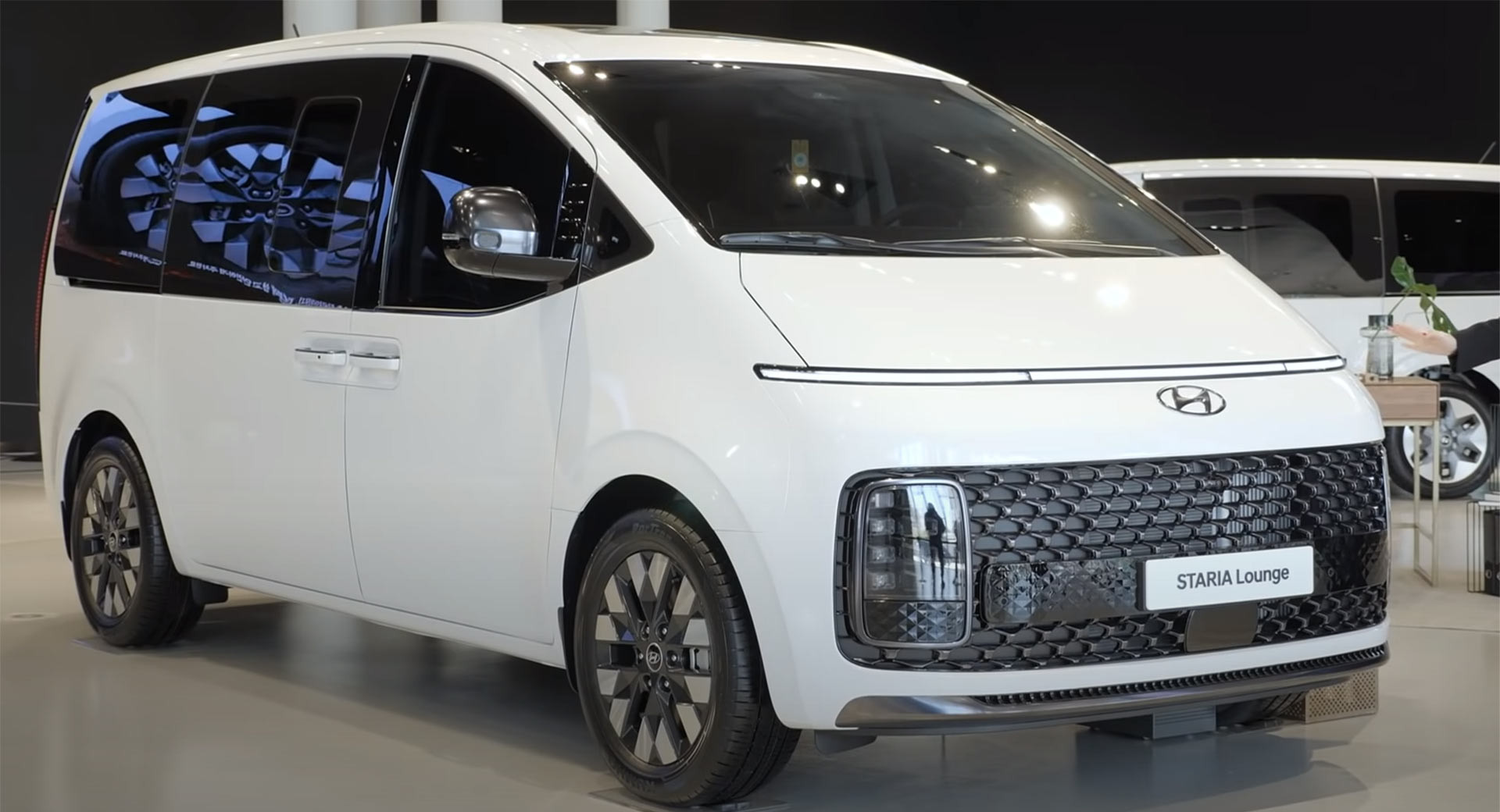 Vehicle AGC-3467