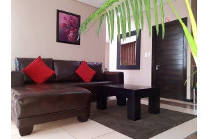 luxury-apartment-with-balcony-1247