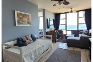 piece-of-paradise-seaside-haven-8683