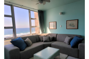 smile-and-wave-surfside-haven-5234